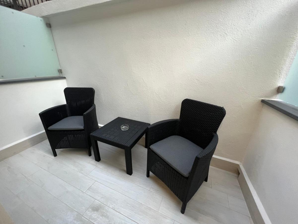 I Mori Dell'Etna Bed & Breakfast จีอาร์ดีนี นักซอส ภายนอก รูปภาพ