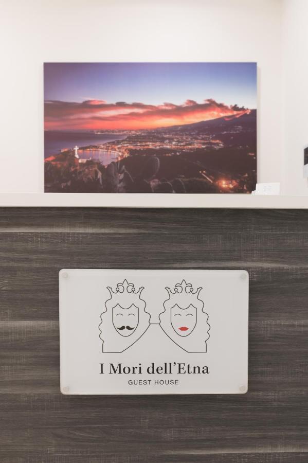 I Mori Dell'Etna Bed & Breakfast จีอาร์ดีนี นักซอส ภายนอก รูปภาพ